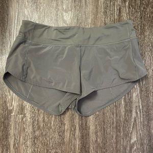 Lululemon Army Green Speed up shorts 2.5”